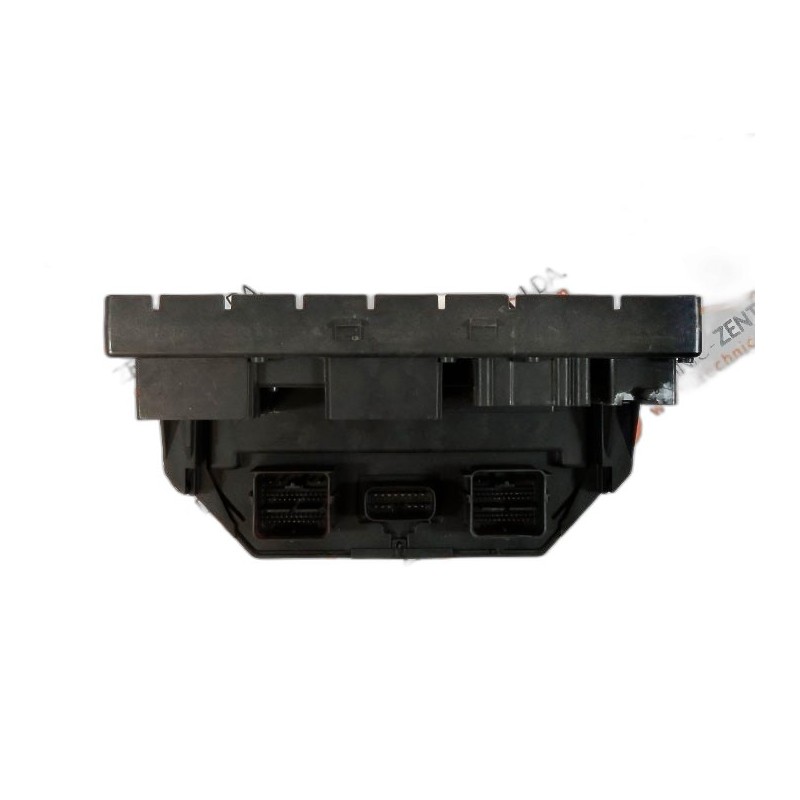 BSI / Caja de fusibles Dodge Journey - 04692299AF