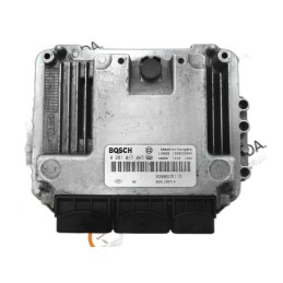 Calculateur moteur ECU Renault Trafic - 8200935115, 0281017065