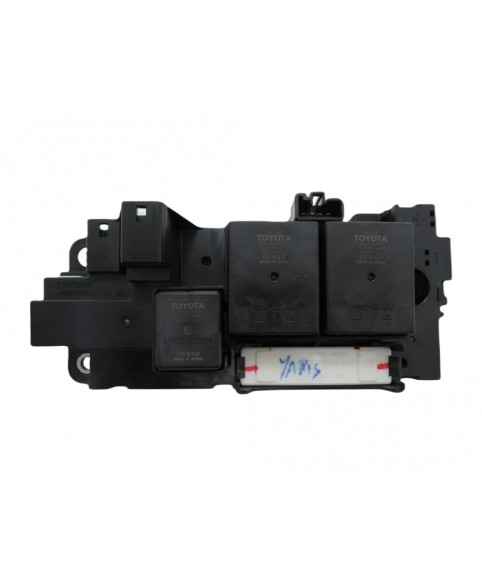 High-Voltage Battery Relay Toyota Yaris - 63581132 , G92Z133010 , G384248020 , G384333020 , G384148030
