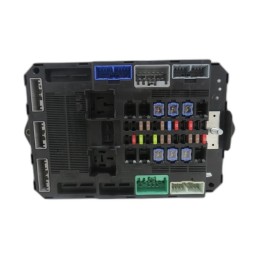 BSI - Fuse Box    Jaguar Xf 2013 - DX2314B476AG  , A50040158 , 7370071830